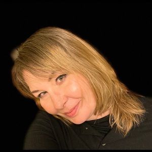Meet your Posher, Sharie